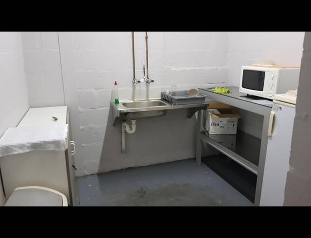 668M² FACTORY TO LET IN BLACKHEATH INDUSTRIAL